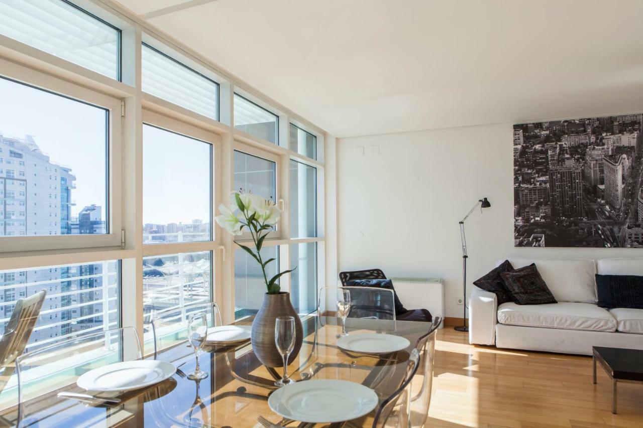 Rent4Rest Lisbon Parque Das Nacoes 17Th Floor River View Exterior foto